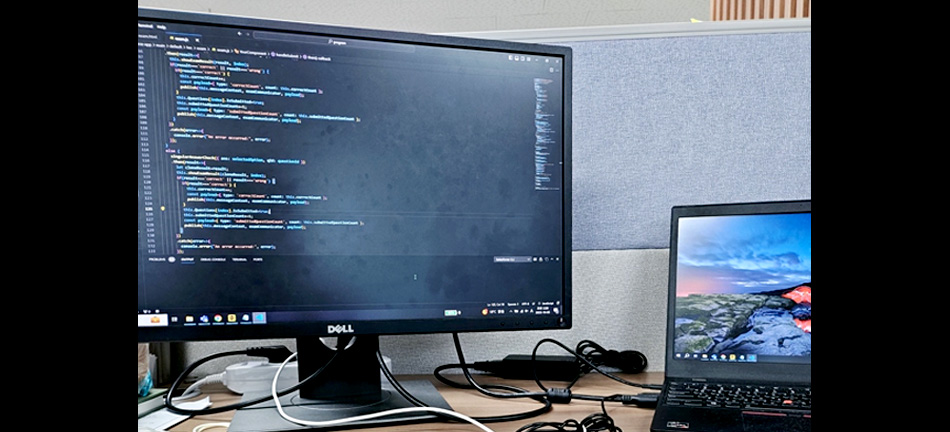 기업의 수요를 반영한 자바 및 스프링 프레임워크 기반 풀스택 개발자 과정